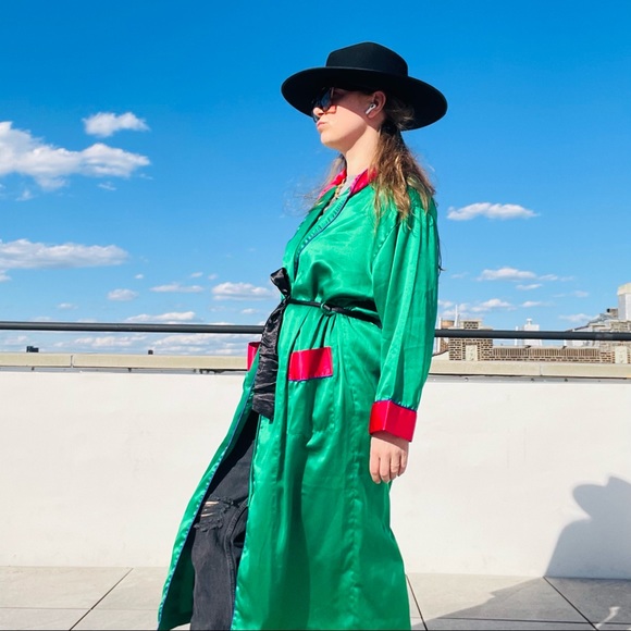 Vintage Victoria’s Secret Satin Silk Emerald Green Acid Pink Colorblack Robe - Picture 6 of 16